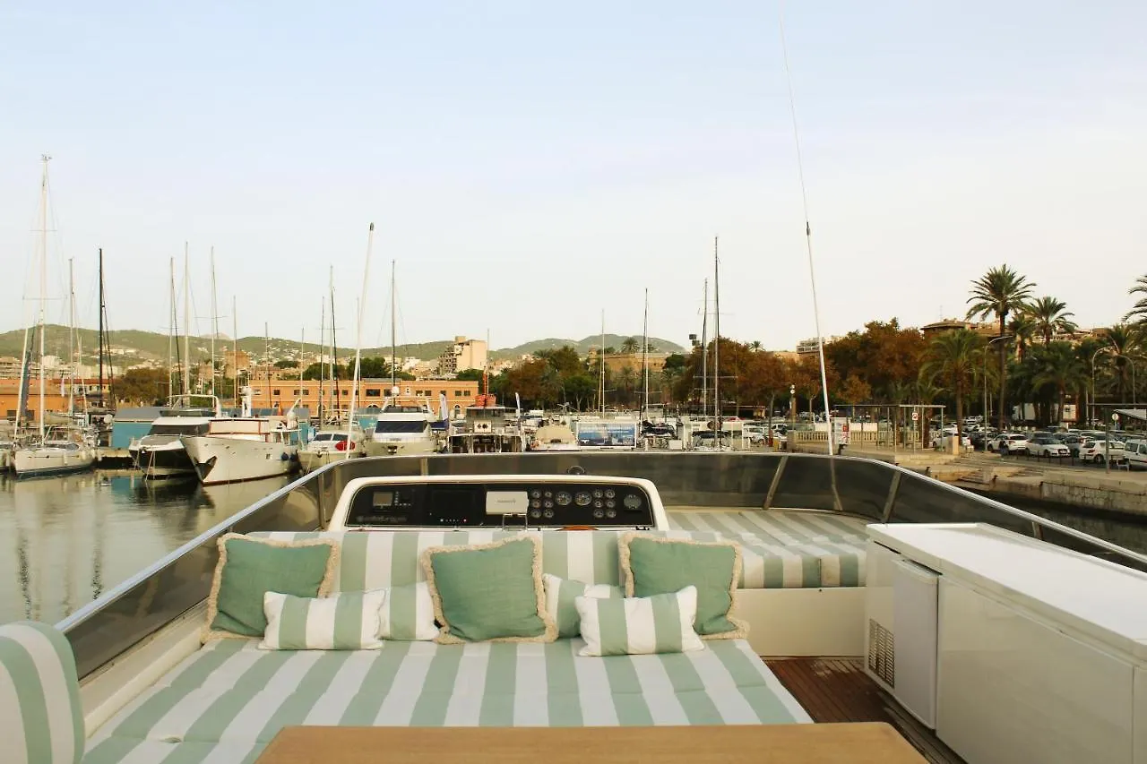 Essoess Boat - Five Star - Exclusive Use Hotel Palma de Mallorca 0*,