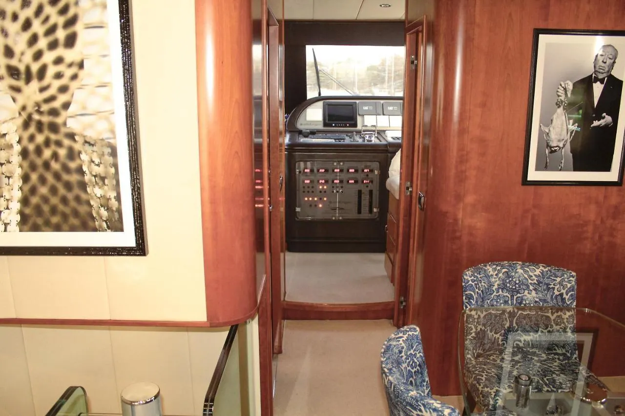Hotel Essoess Boat - Five Star - Exclusive Use Palma de Mallorca 0*,  España