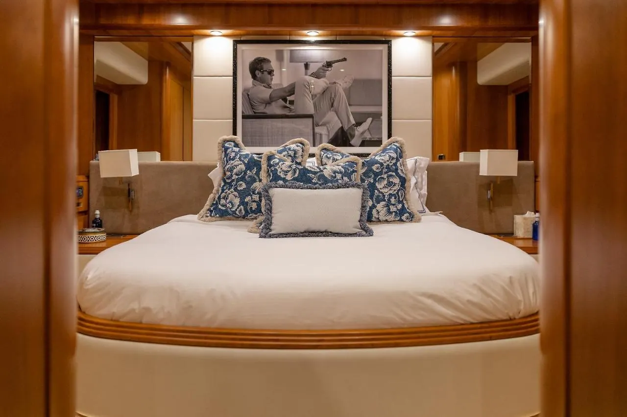 Hotel Essoess Boat - Five Star - Exclusive Use Palma de Mallorca