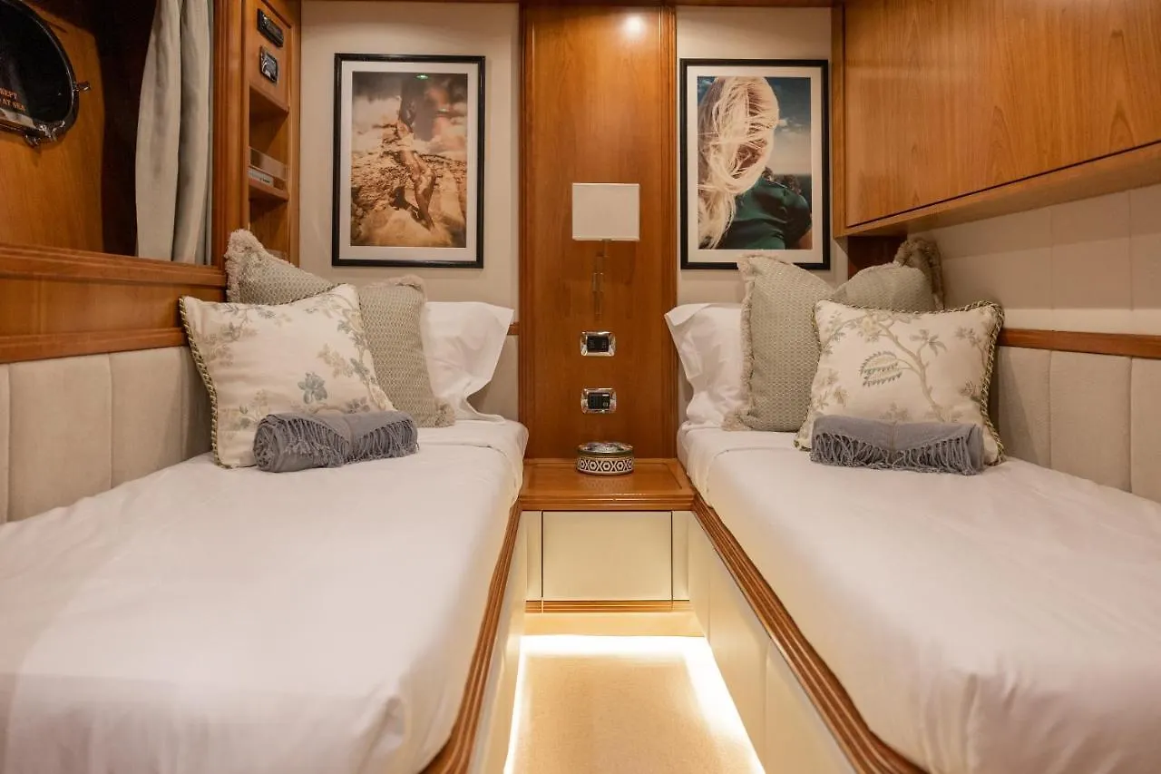 Hotel Essoess Boat - Five Star - Exclusive Use Palma de Mallorca 0*,