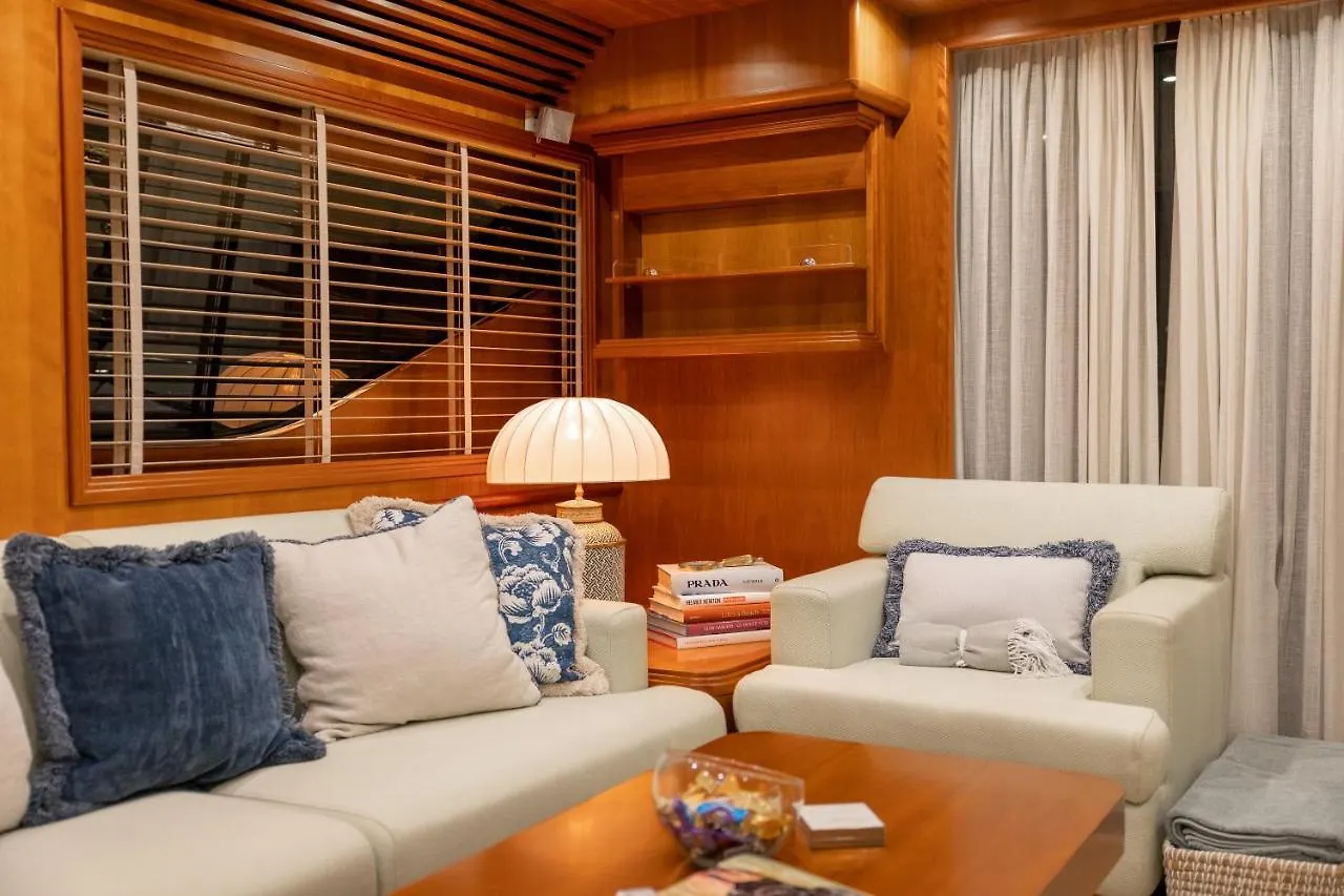 Hotel en barco Hotel Essoess Boat - Five Star - Exclusive Use Palma de Mallorca